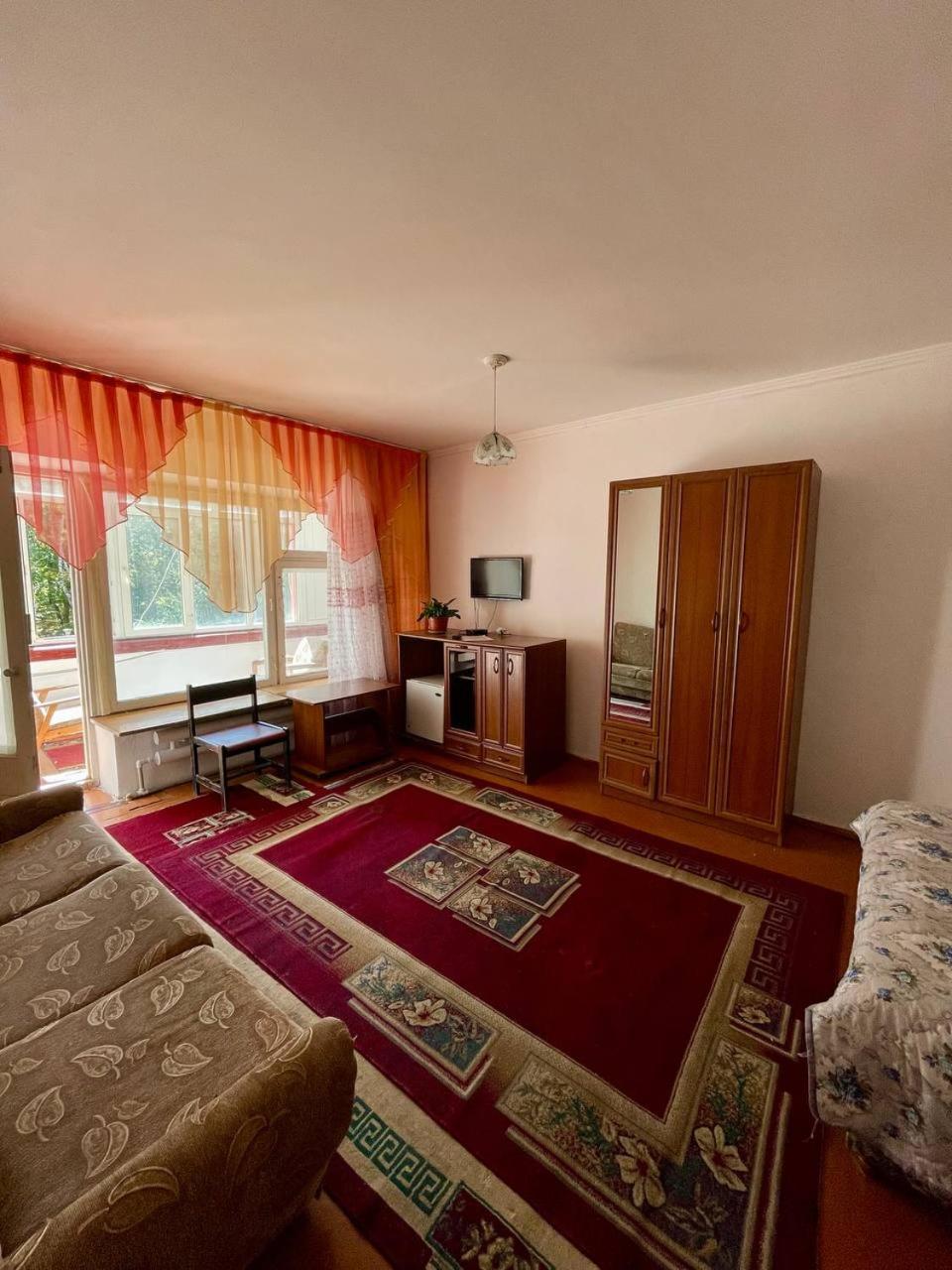 Otel Issyk-Kul Karakol Dış mekan fotoğraf