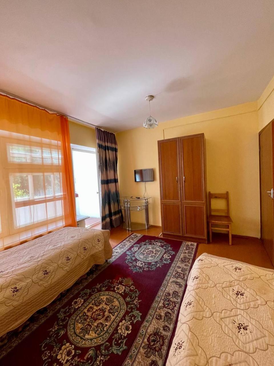 Otel Issyk-Kul Karakol Dış mekan fotoğraf