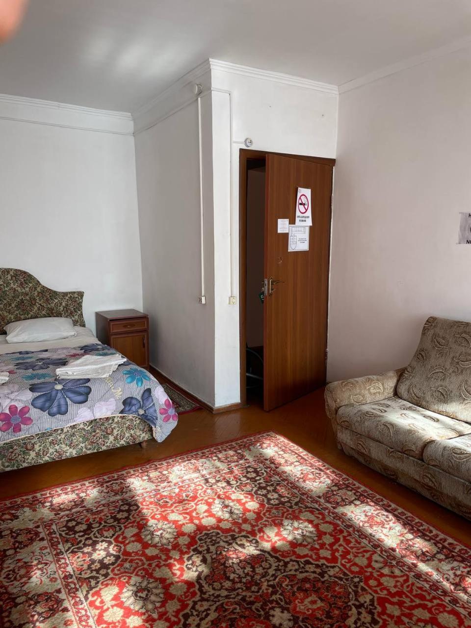 Otel Issyk-Kul Karakol Dış mekan fotoğraf