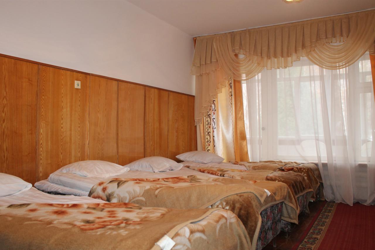 Otel Issyk-Kul Karakol Dış mekan fotoğraf
